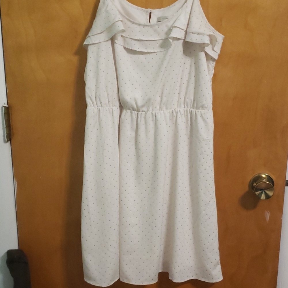 White and gold beaded dress size 6